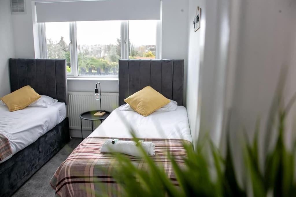 Stylish Retreat In Leigh-On-Sea Leilighet Southend-on-Sea Eksteriør bilde
